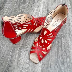 L'Artiste Open Toe Heeled Sandals